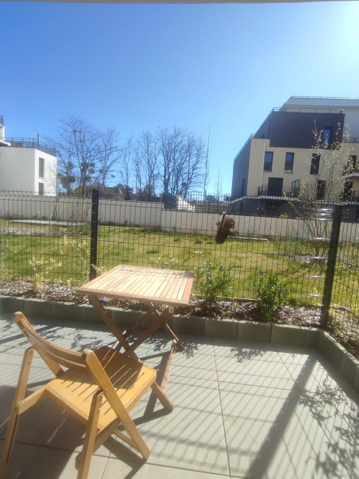 Apartment Confort Neuf 68m Carre