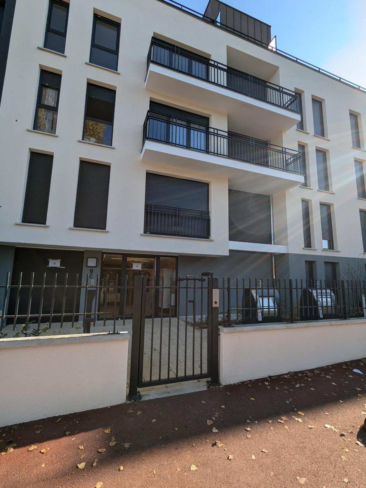 Apartment Confort Neuf 68m Carre